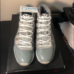 Air Jordan 11 Cool Grey